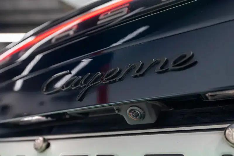 2023 Cayenne E-Hybrid 2.0T Platinum Edition — миниатюра 12