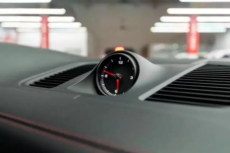 2023 Cayenne E-Hybrid 2.0T Platinum Edition — миниатюра 13