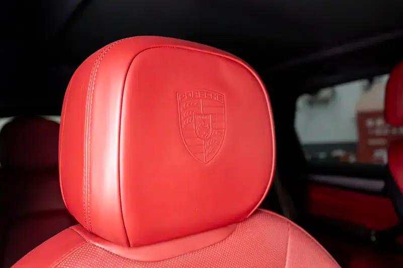 2023 Cayenne E-Hybrid 2.0T Platinum Edition — миниатюра 17