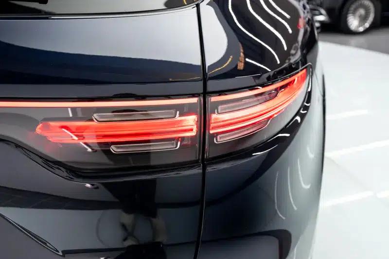2023 Cayenne E-Hybrid 2.0T Platinum Edition — миниатюра 9