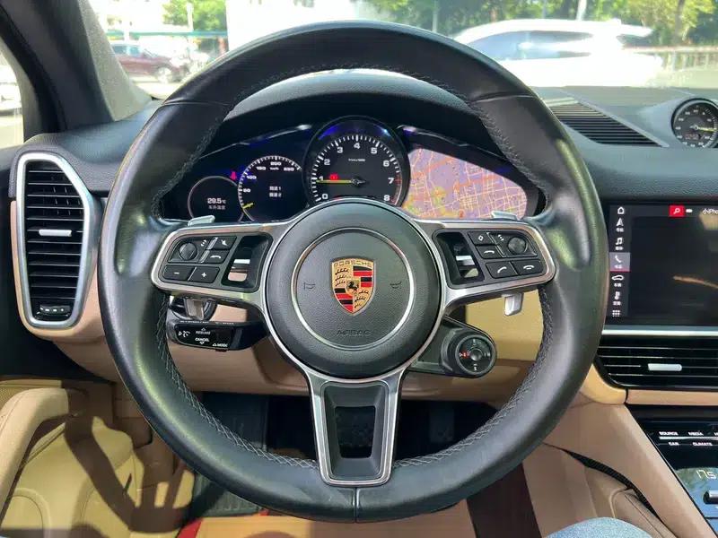 Cayenne E-Hybrid 2019 Cayenne E-Hybrid 2.0T — миниатюра 21