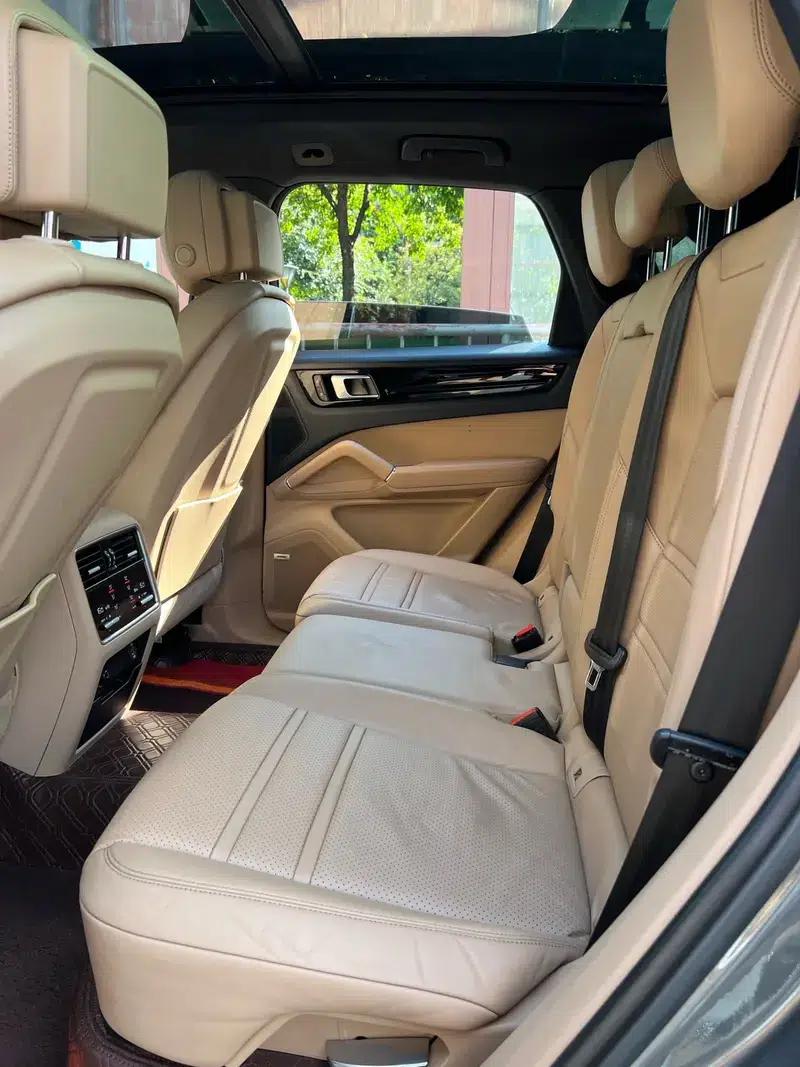 Cayenne E-Hybrid 2019 Cayenne E-Hybrid 2.0T — миниатюра 27