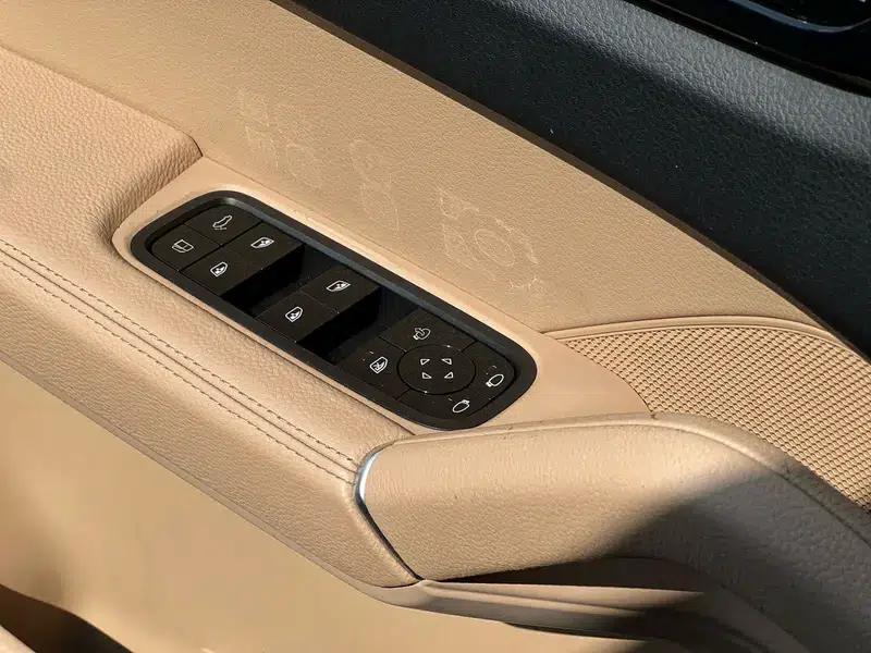 Cayenne E-Hybrid 2019 Cayenne E-Hybrid 2.0T — миниатюра 9
