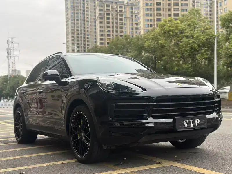 Cayenne E-Hybrid 2019 Cayenne E-Hybrid 2.0T — миниатюра 2
