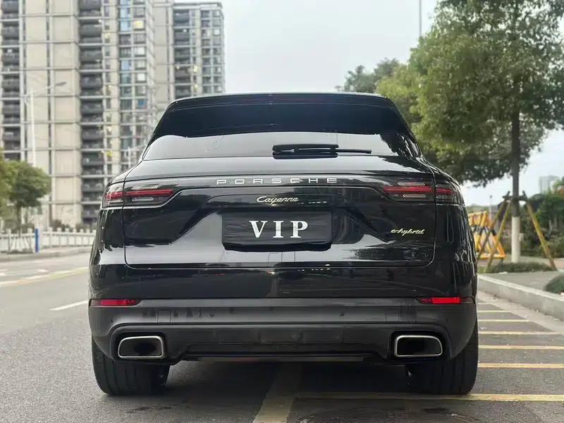 Cayenne E-Hybrid 2019 Cayenne E-Hybrid 2.0T — миниатюра 4