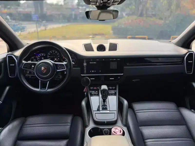 Cayenne E-Hybrid 2019 Cayenne E-Hybrid 2.0T — миниатюра 6