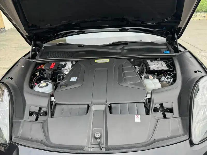 Cayenne E-Hybrid 2019 Cayenne E-Hybrid 2.0T — миниатюра 7
