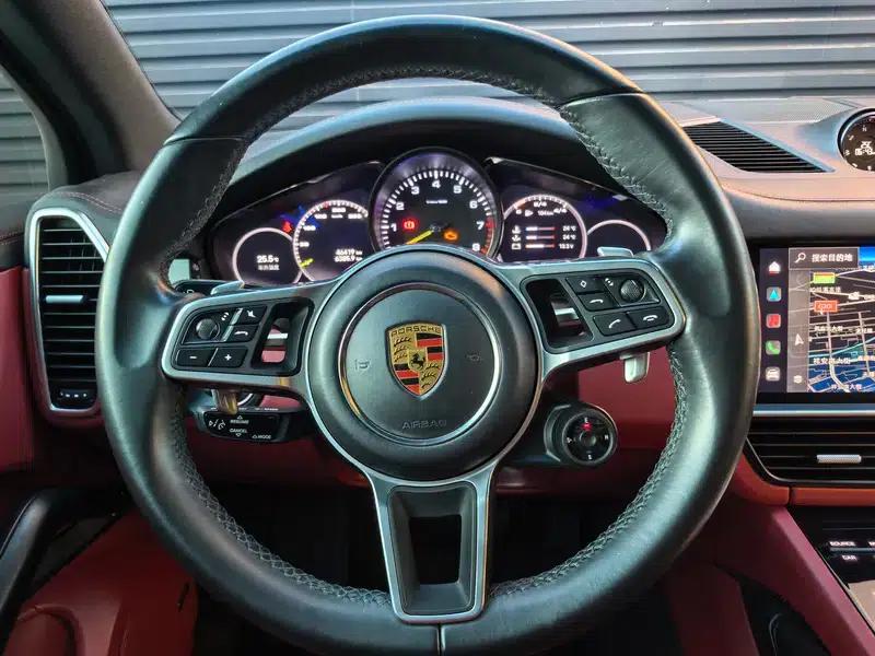 Cayenne E-Hybrid 2021 Cayenne E-Hybrid 2.0T — миниатюра 18