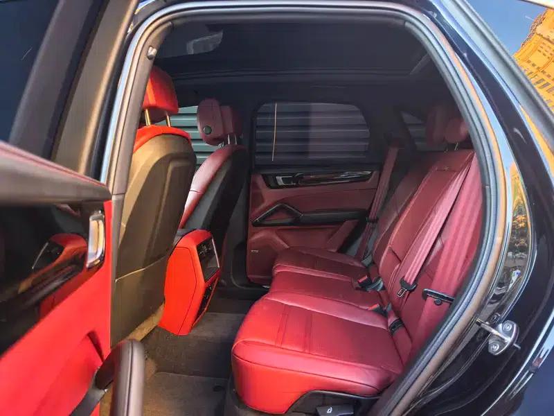 Cayenne E-Hybrid 2021 Cayenne E-Hybrid 2.0T — миниатюра 25