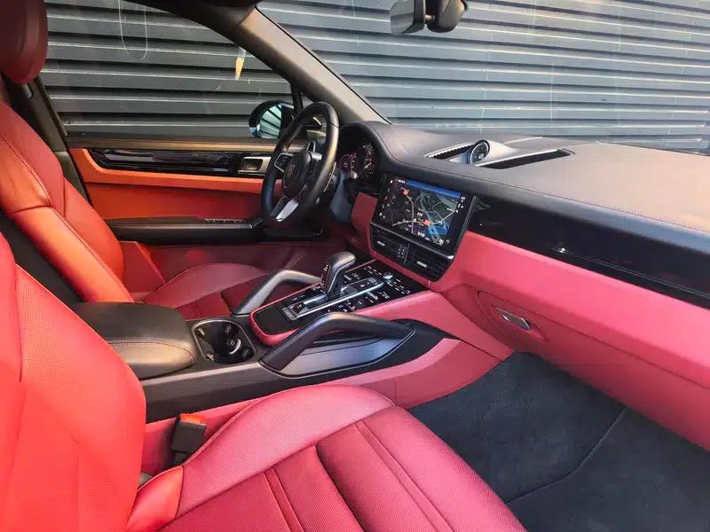 Cayenne E-Hybrid 2021 Cayenne E-Hybrid 2.0T — миниатюра 28