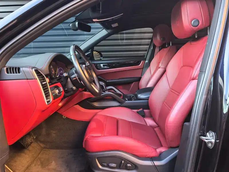 Cayenne E-Hybrid 2021 Cayenne E-Hybrid 2.0T — миниатюра 29