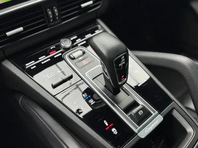 Cayenne E-Hybrid 2021 Cayenne E-Hybrid 2.0T — миниатюра 18