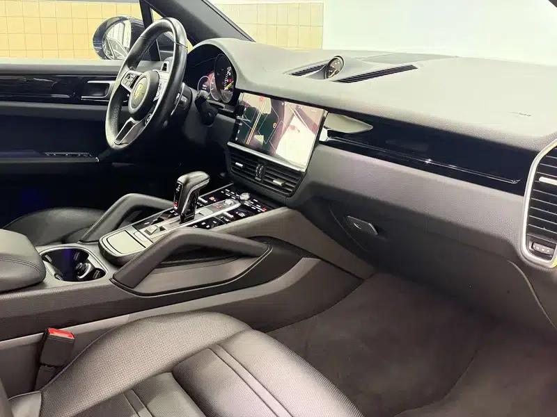 Cayenne E-Hybrid 2019 Cayenne E-Hybrid 2.0T — миниатюра 12