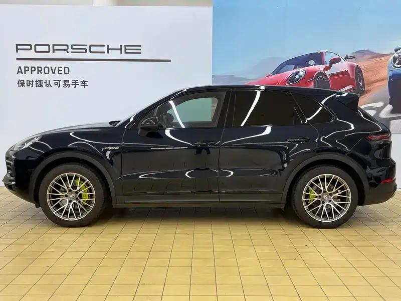 Cayenne E-Hybrid 2019 Cayenne E-Hybrid 2.0T — миниатюра 4