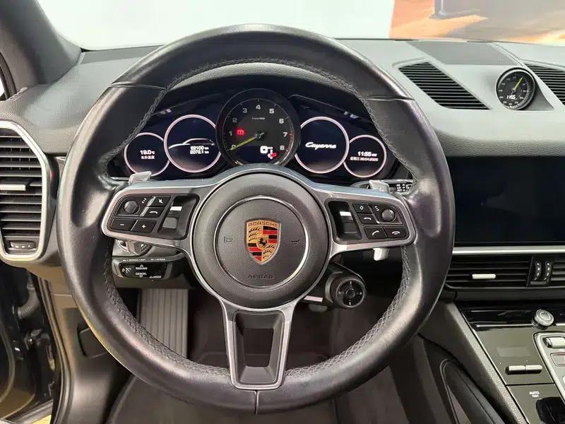 Cayenne E-Hybrid 2019 Cayenne E-Hybrid 2.0T — миниатюра 10