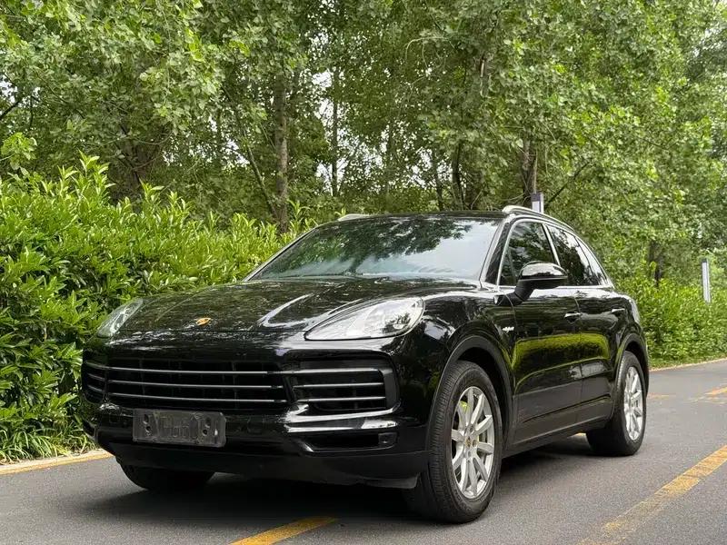 Cayenne E-Hybrid 2019 Cayenne E-Hybrid 2.0T — миниатюра 1