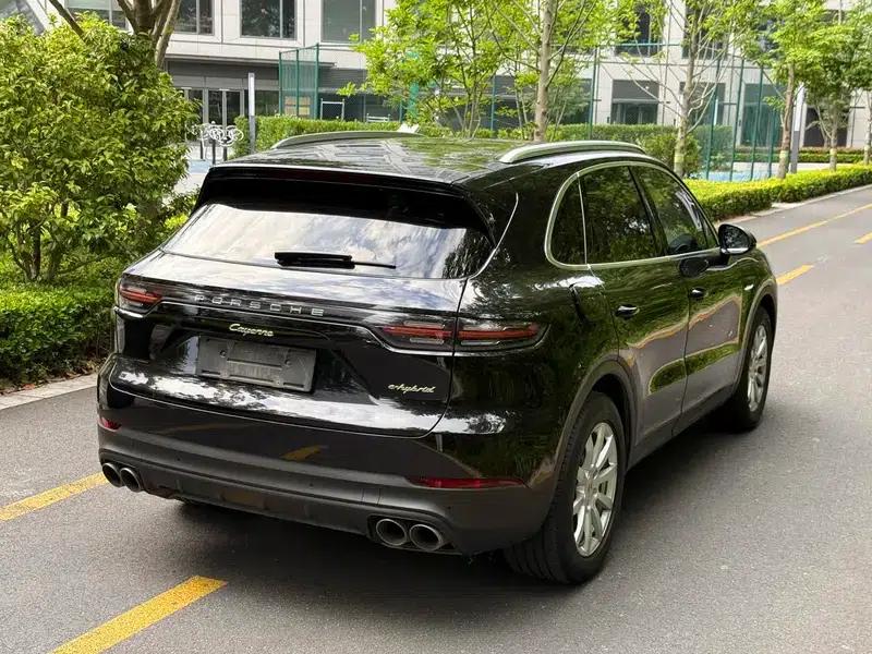 Cayenne E-Hybrid 2019 Cayenne E-Hybrid 2.0T — миниатюра 5