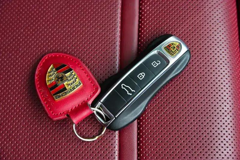 Cayenne E-Hybrid 2024 Cayenne E-Hybrid 2.0T — миниатюра 11