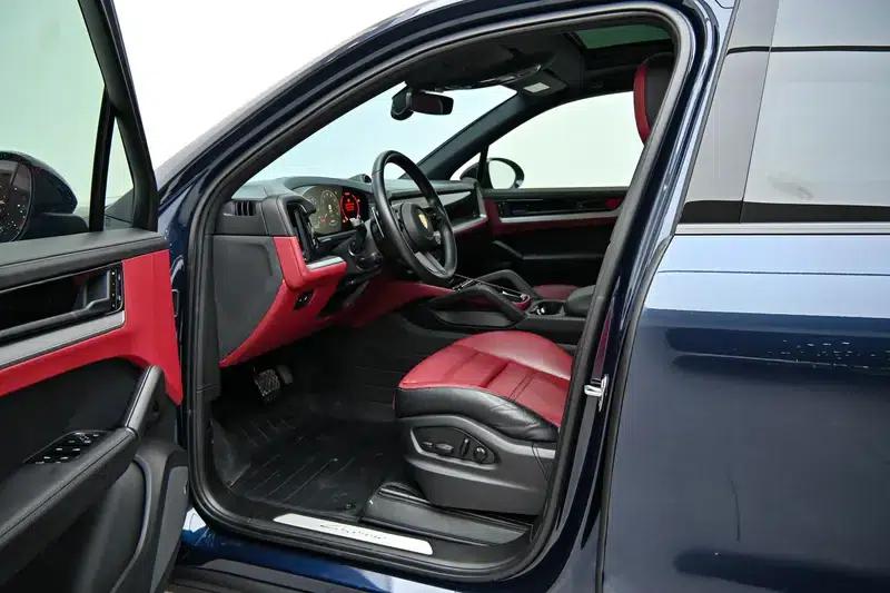 Cayenne E-Hybrid 2024 Cayenne E-Hybrid 2.0T — миниатюра 17