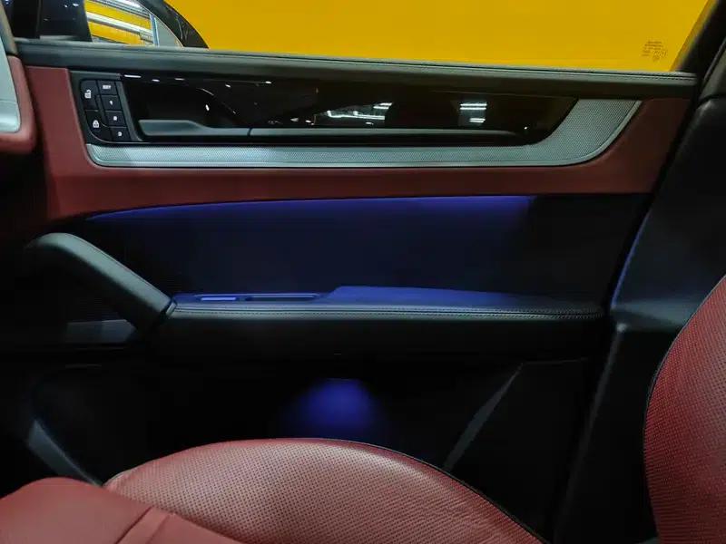 Cayenne E-Hybrid 2024 Cayenne E-Hybrid 2.0T — миниатюра 39