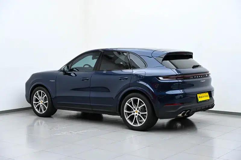 Cayenne E-Hybrid 2024 Cayenne E-Hybrid 2.0T — миниатюра 5