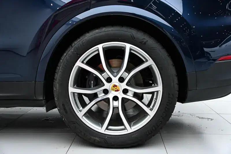 Cayenne E-Hybrid 2024 Cayenne E-Hybrid 2.0T — миниатюра 9
