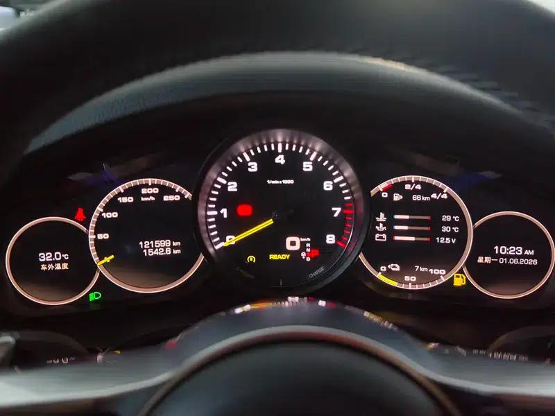 Cayenne E-Hybrid 2019 Cayenne E-Hybrid 2.0T — миниатюра 12