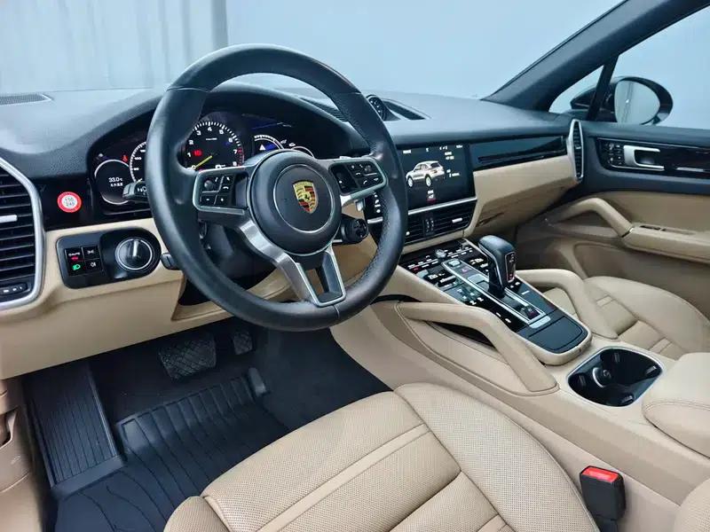 Cayenne E-Hybrid 2019 Cayenne E-Hybrid 2.0T — миниатюра 16