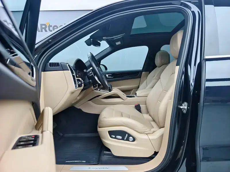 Cayenne E-Hybrid 2019 Cayenne E-Hybrid 2.0T — миниатюра 18