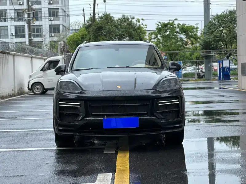 2014 Cayenne E-Hybrid 3.0T (Parallel Import) — миниатюра 2