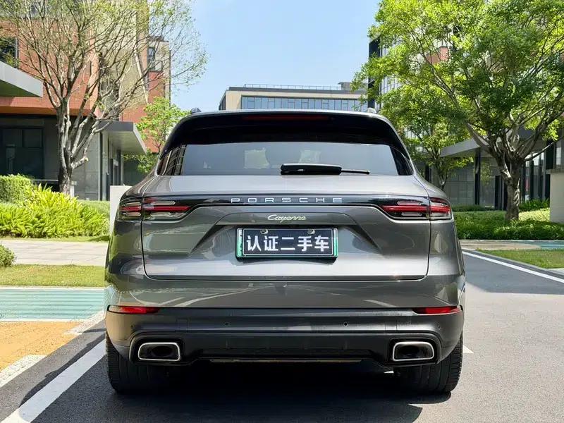 Cayenne E-Hybrid 2021 Cayenne E-Hybrid 2.0T — миниатюра 6