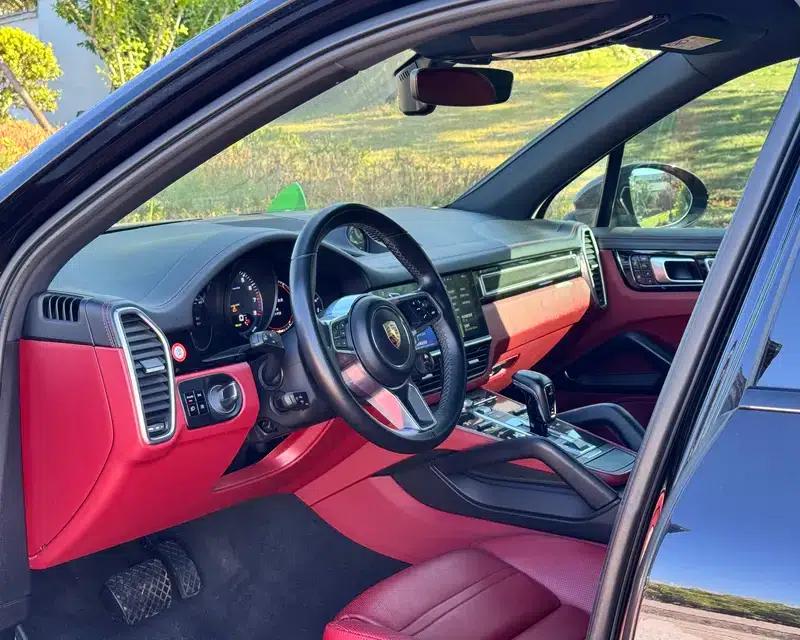 Cayenne E-Hybrid 2020 Cayenne E-Hybrid 2.0T — миниатюра 13