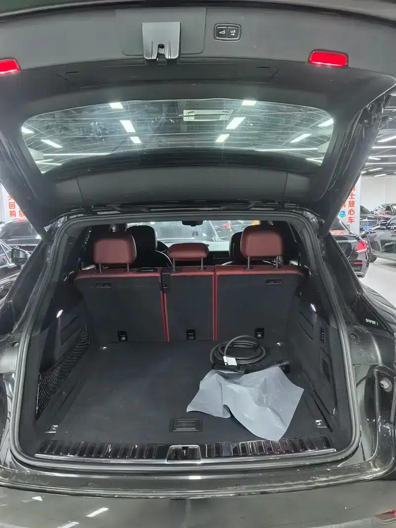Cayenne E-Hybrid 2020 Cayenne E-Hybrid 2.0T — миниатюра 7