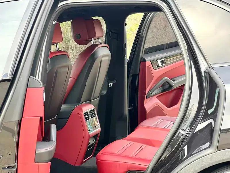 Cayenne E-Hybrid 2019 Cayenne E-Hybrid 2.0T — миниатюра 19