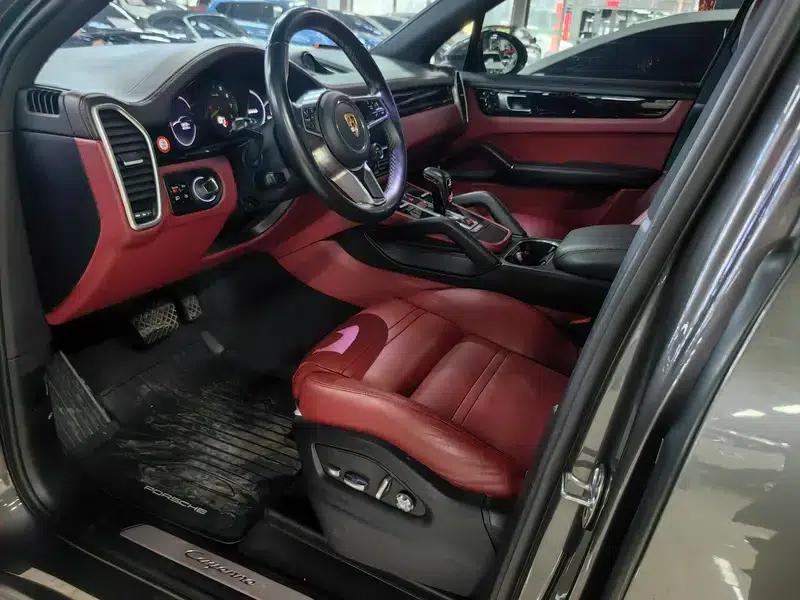 Cayenne E-Hybrid 2019 Cayenne E-Hybrid 2.0T — миниатюра 11