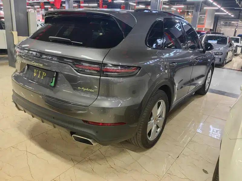 Cayenne E-Hybrid 2019 Cayenne E-Hybrid 2.0T — миниатюра 6
