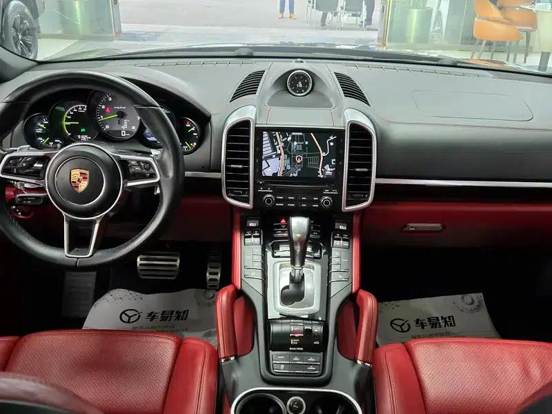 Cayenne E-Hybrid 2016 Cayenne S E-Hybrid 3.0T — миниатюра 13