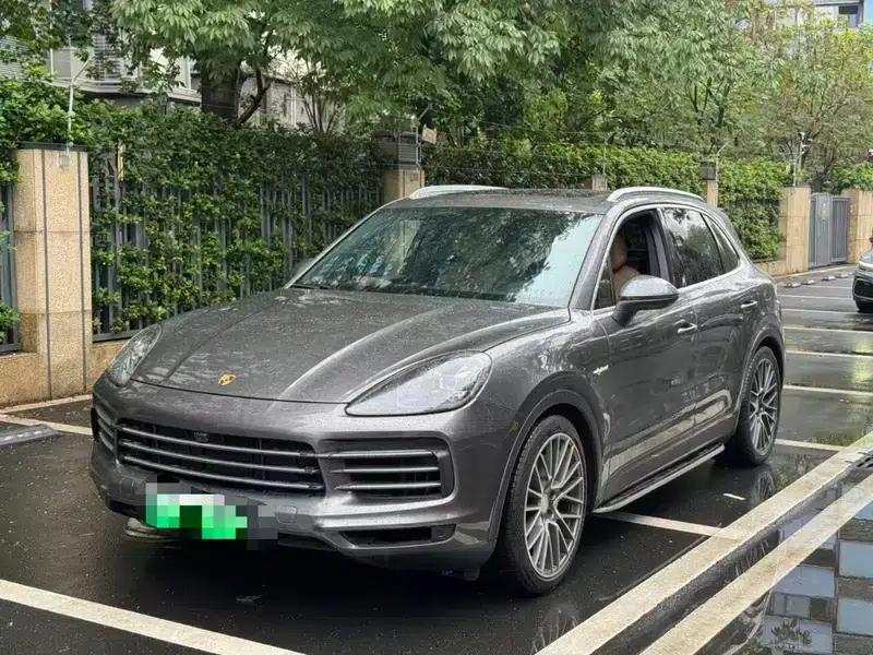 Cayenne E-Hybrid 2019 Cayenne E-Hybrid 2.0T — миниатюра 1