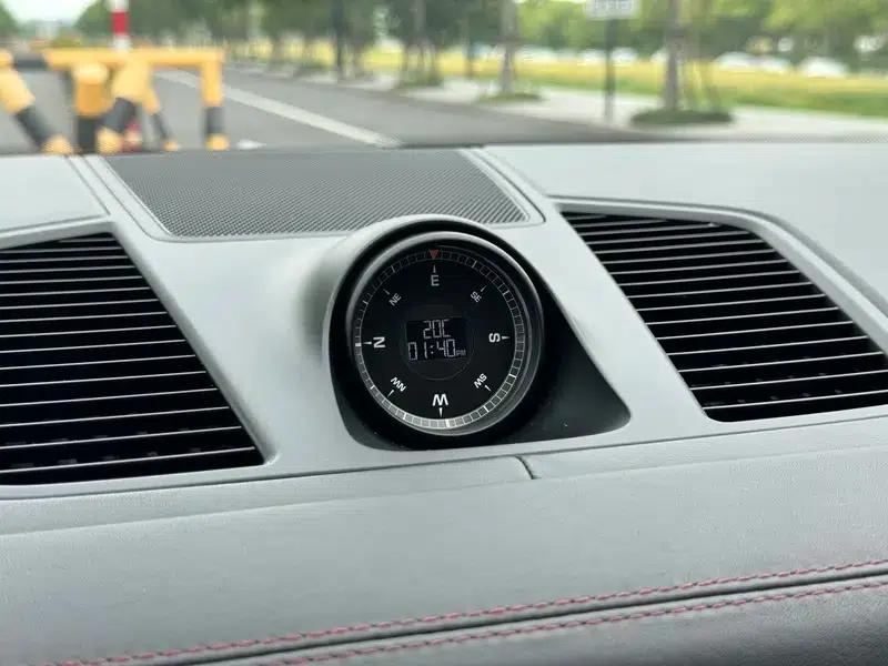 2022 Cayenne E-Hybrid 2.0T Platinum Edition — миниатюра 15