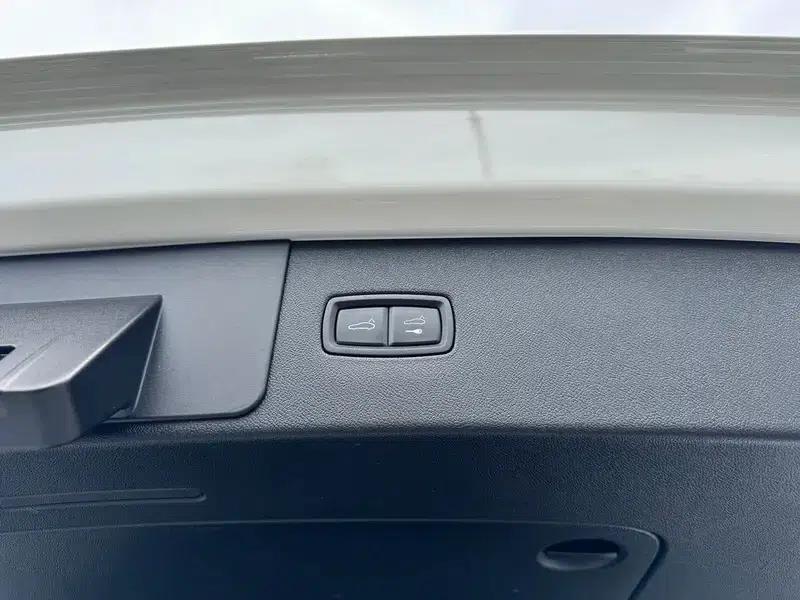 2022 Cayenne E-Hybrid 2.0T Platinum Edition — миниатюра 16
