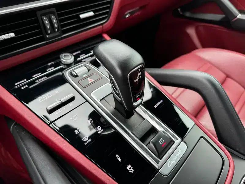 2022 Cayenne E-Hybrid 2.0T Platinum Edition — миниатюра 21