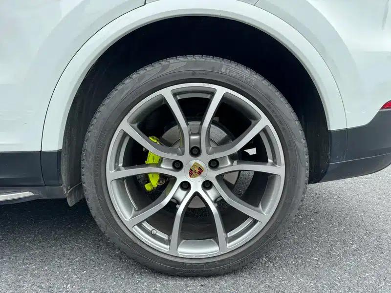 2022 Cayenne E-Hybrid 2.0T Platinum Edition — миниатюра 8