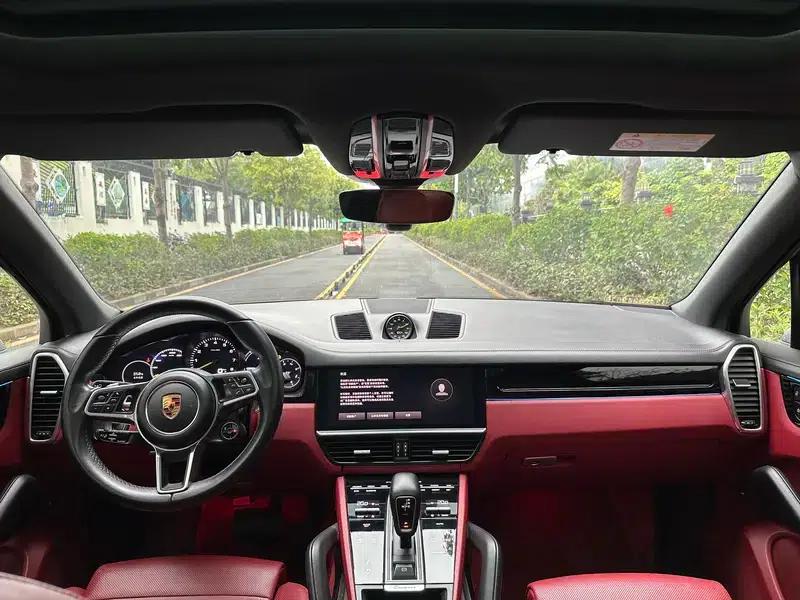2022 Cayenne E-Hybrid 2.0T Platinum Edition — миниатюра 8