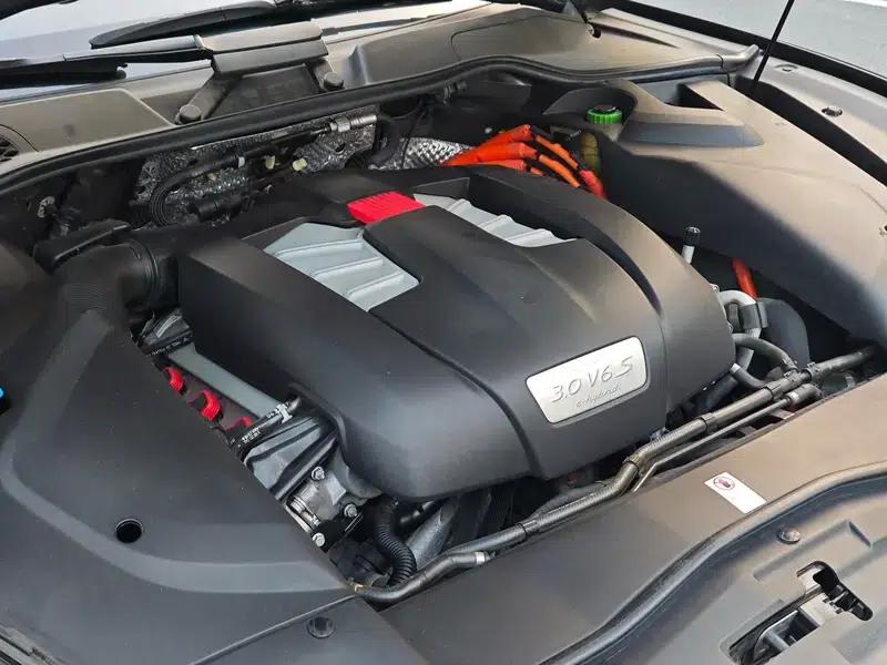 Cayenne E-Hybrid 2016 Cayenne S E-Hybrid 3.0T — миниатюра 6
