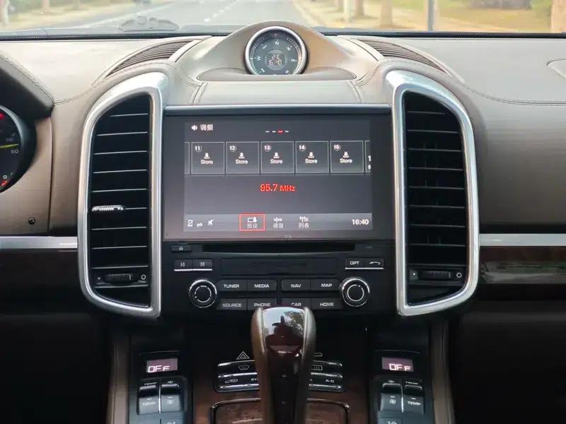 Cayenne E-Hybrid 2016 Cayenne S E-Hybrid 3.0T — миниатюра 10