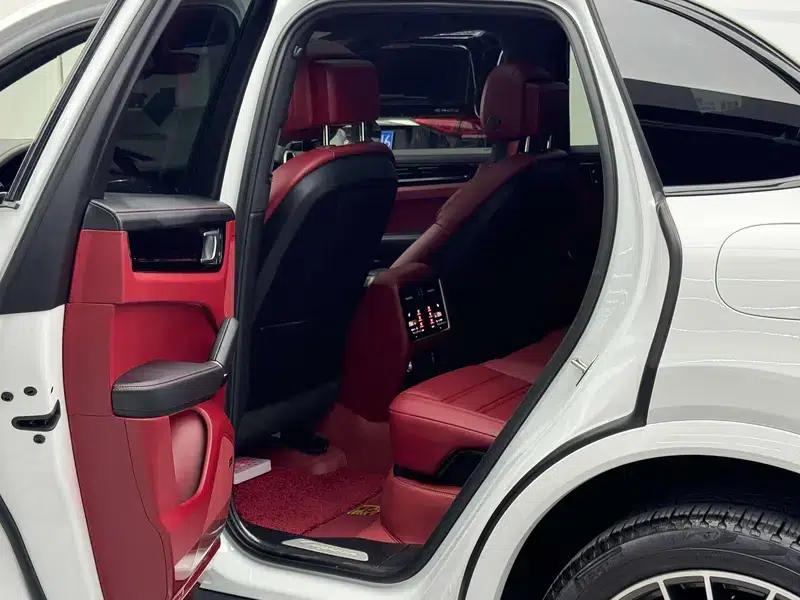2023 Cayenne E-Hybrid 2.0T Platinum Edition — миниатюра 14