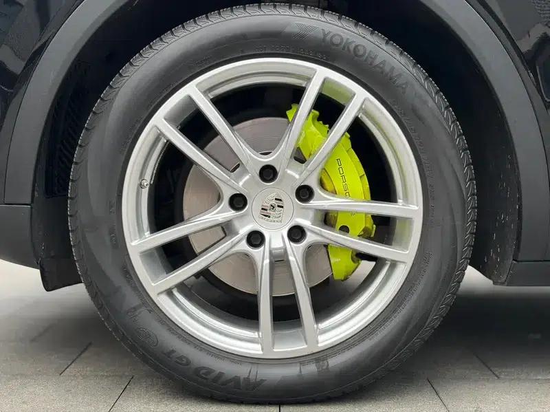 Cayenne E-Hybrid 2021 Cayenne E-Hybrid 2.0T — миниатюра 14