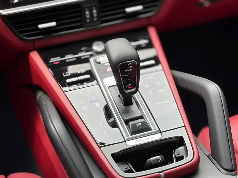 Cayenne E-Hybrid 2021 Cayenne E-Hybrid 2.0T — миниатюра 16