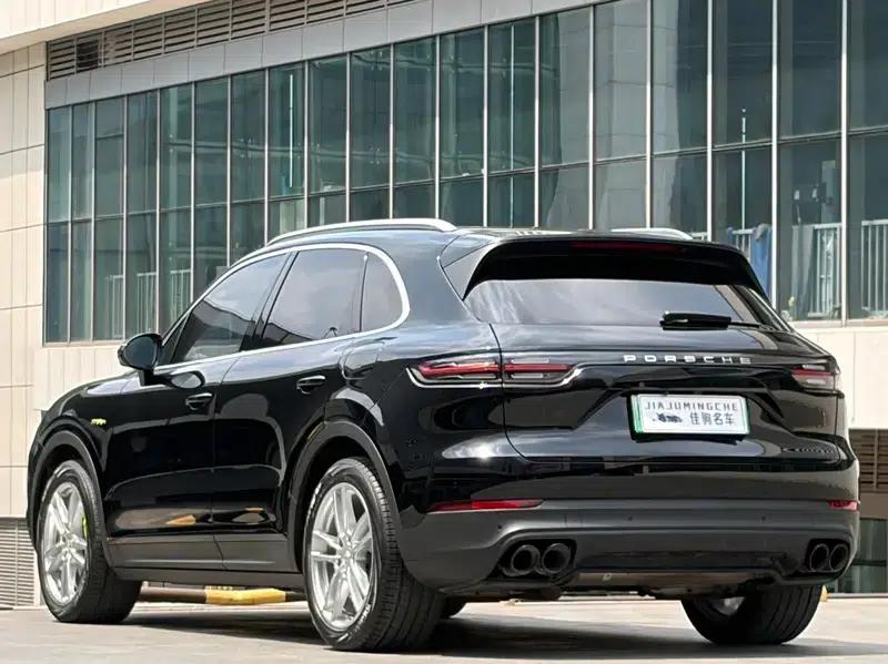 Cayenne E-Hybrid 2021 Cayenne E-Hybrid 2.0T — миниатюра 5