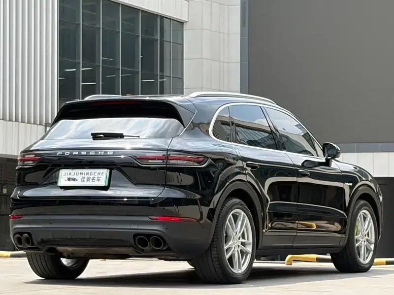 Cayenne E-Hybrid 2021 Cayenne E-Hybrid 2.0T — миниатюра 7